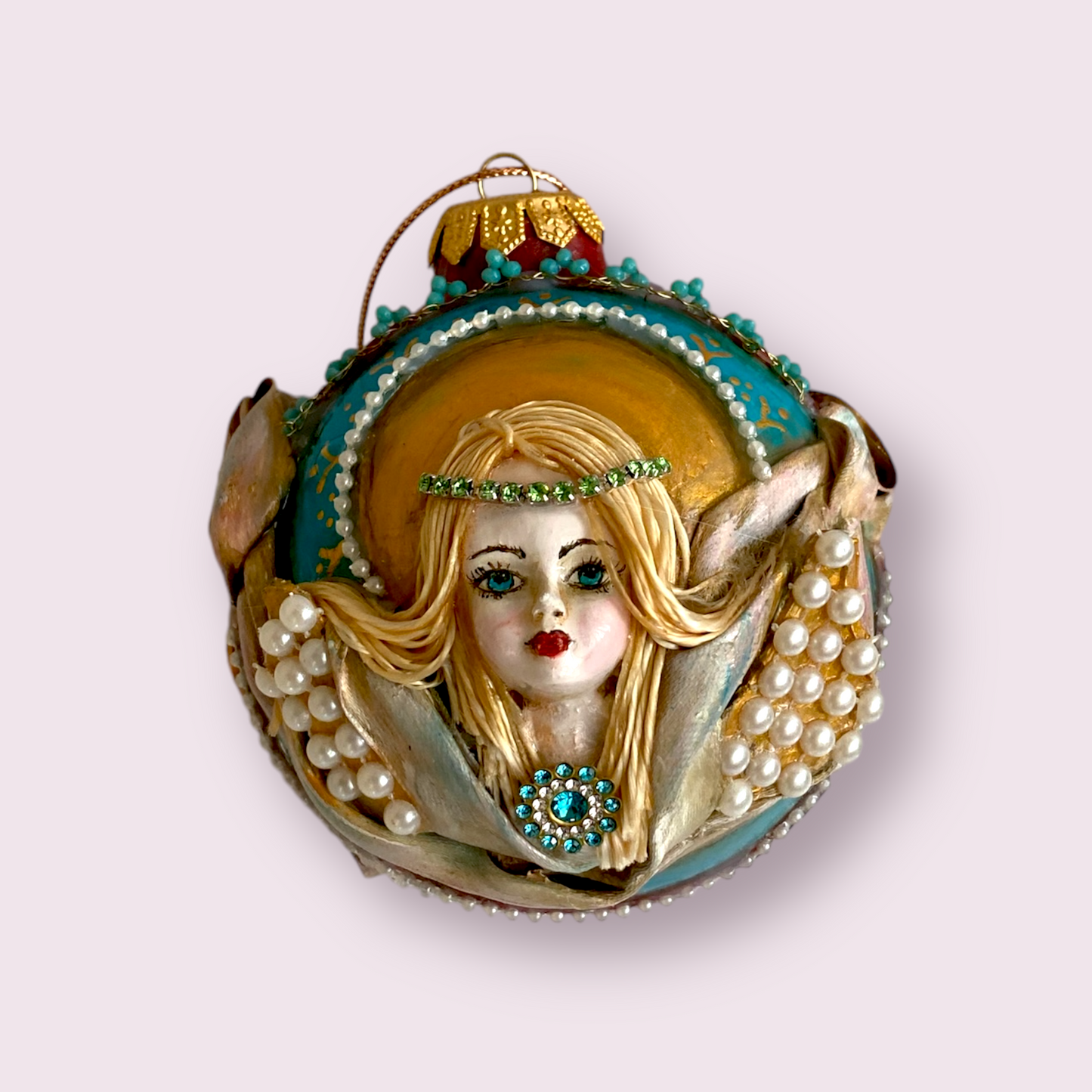 Palle in ceramica eseguite e dipinte a mano