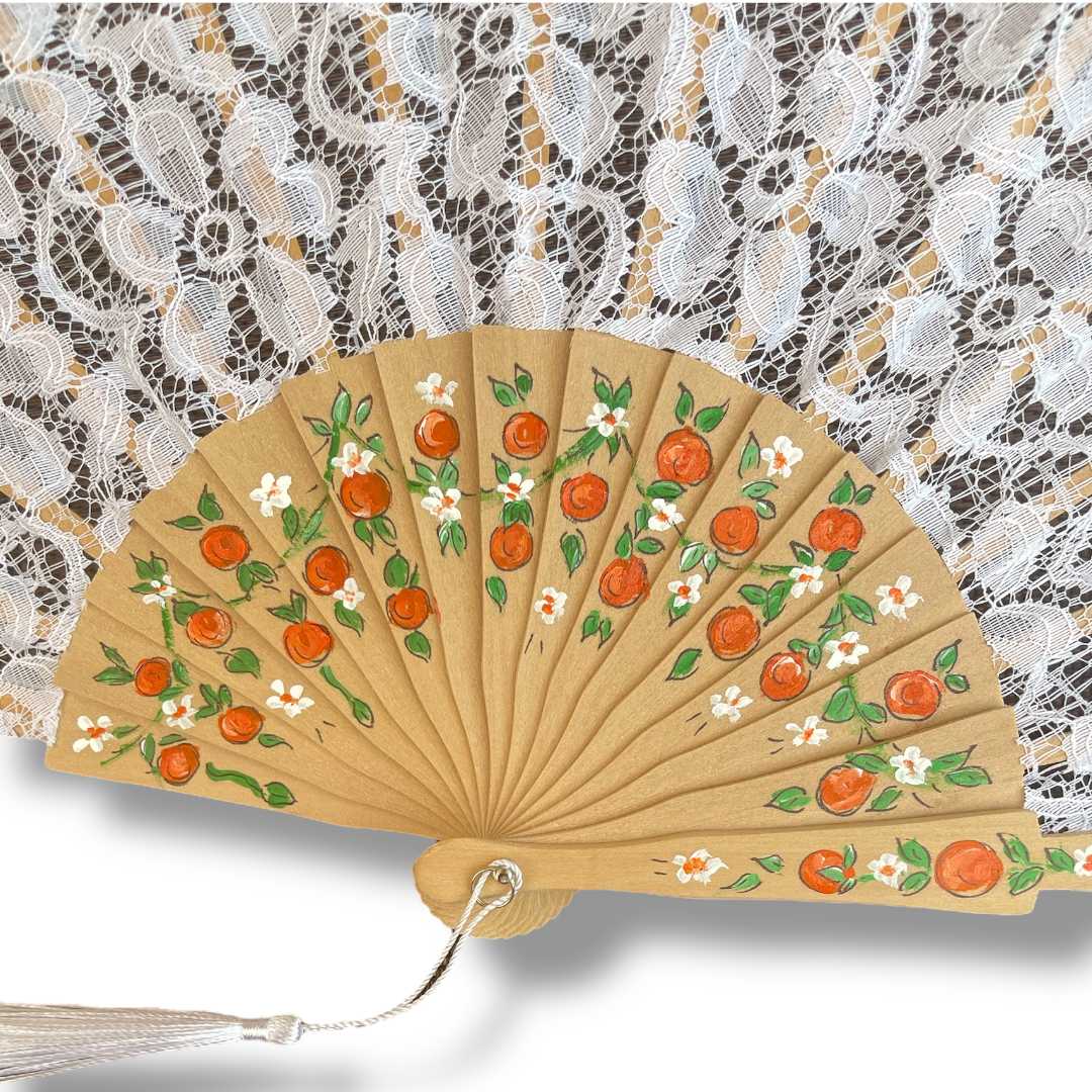 ventaglio in pizzo dipinto a mano sul bastone