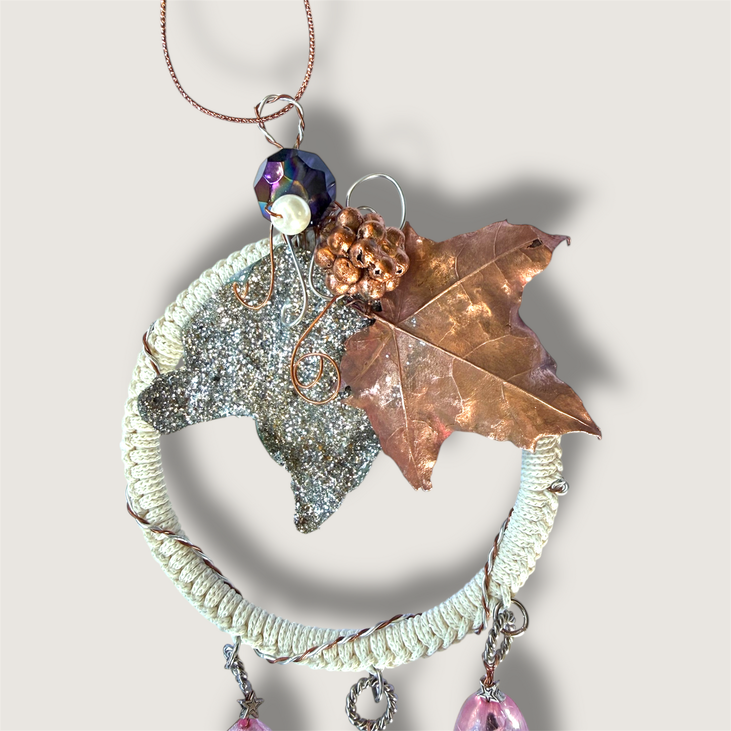 Scacciapensieri artigianali con foglie vere elettroformate